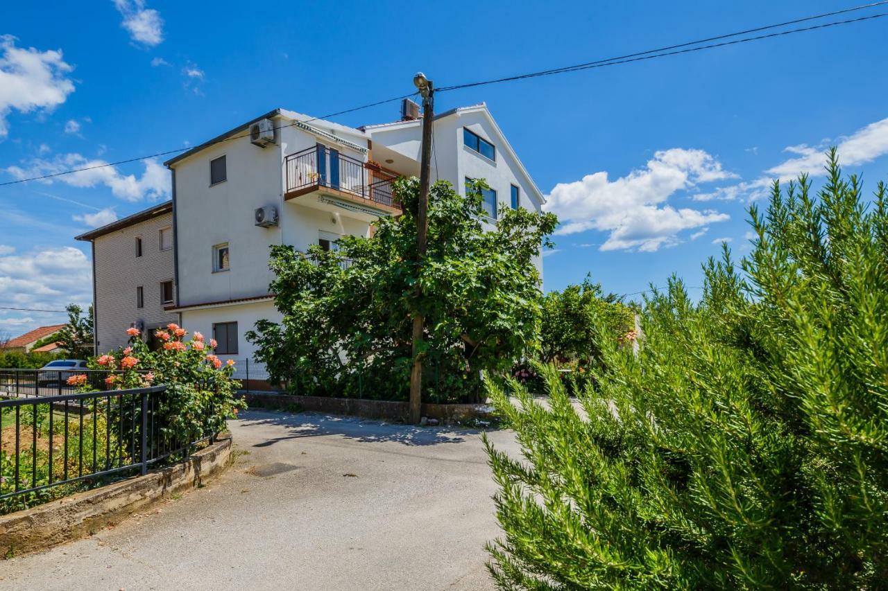 Apartments Mila Kaštela المظهر الخارجي الصورة
