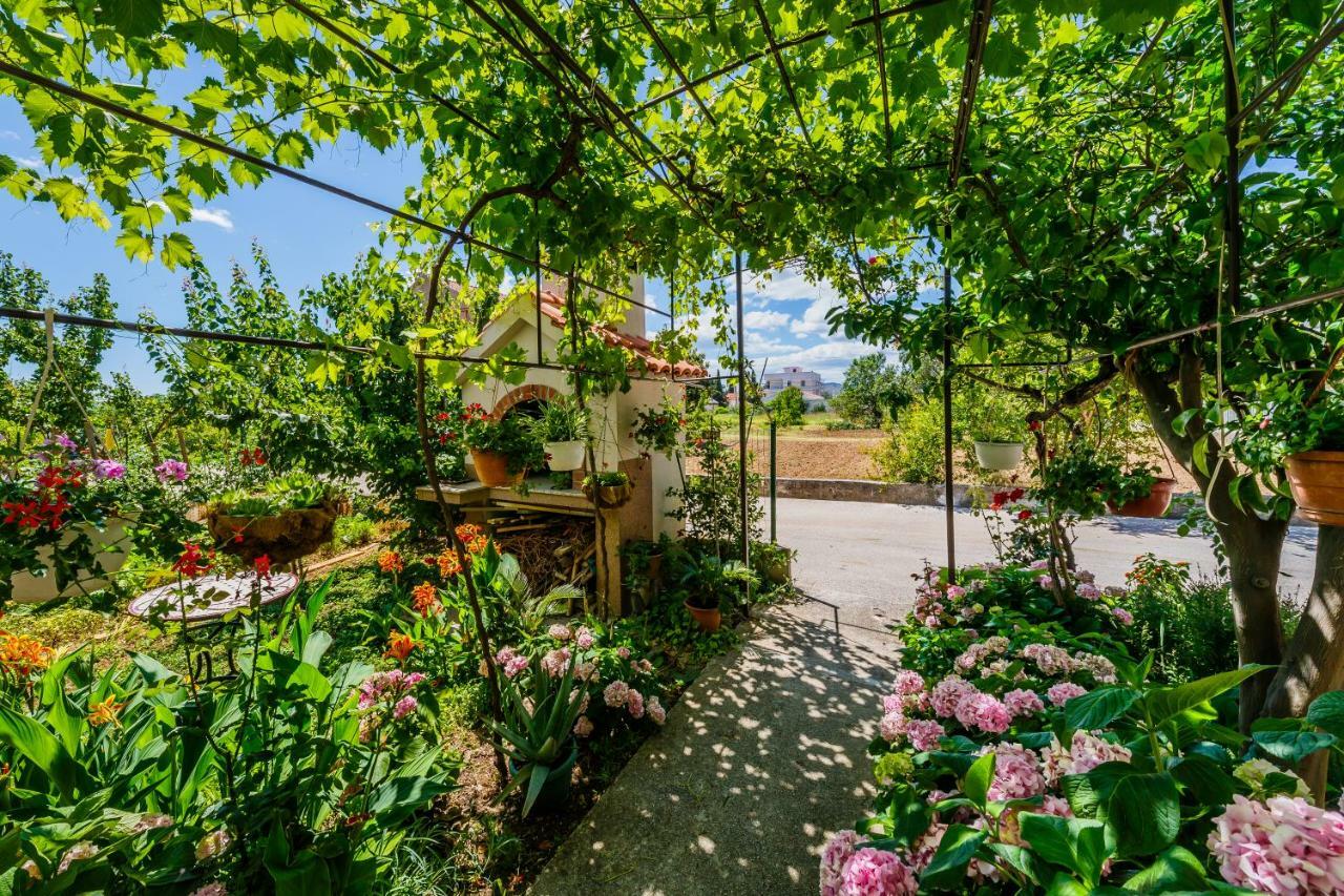 Apartments Mila Kaštela المظهر الخارجي الصورة