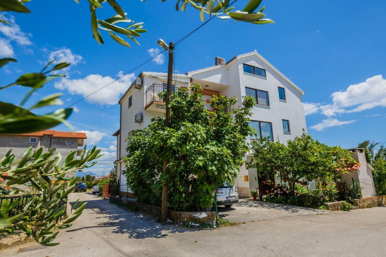 Apartments Mila Kaštela المظهر الخارجي الصورة
