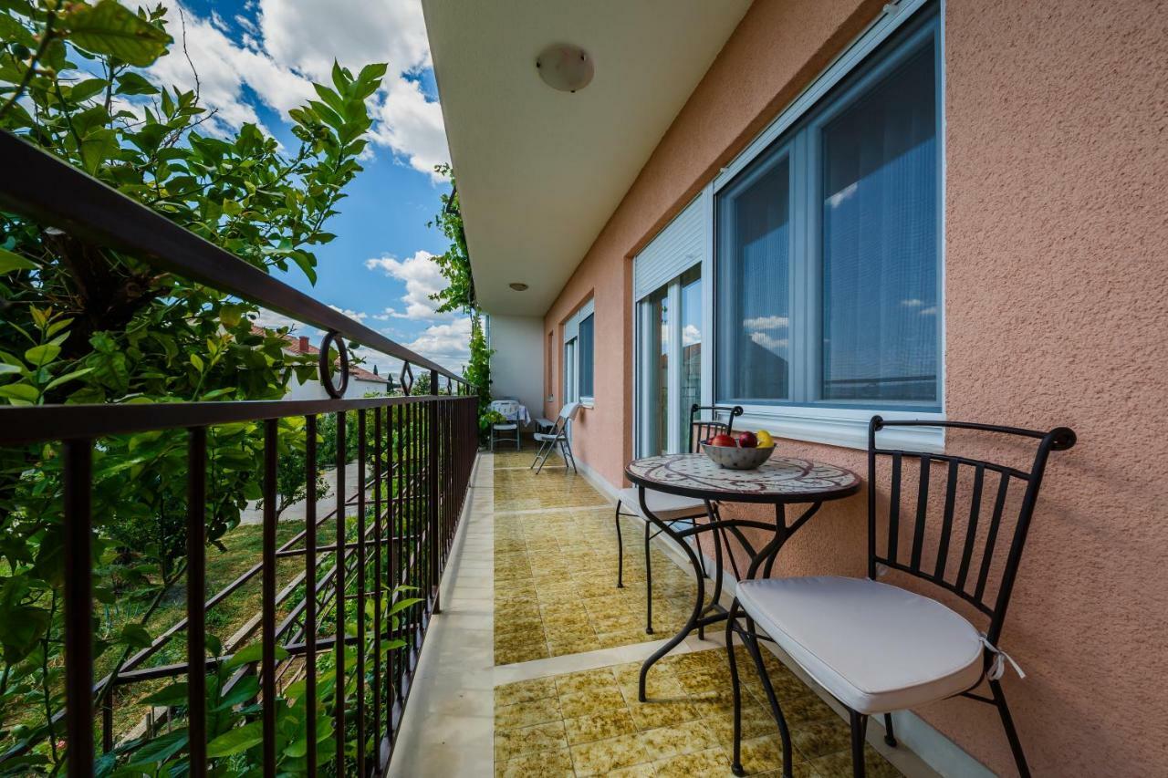 Apartments Mila Kaštela المظهر الخارجي الصورة