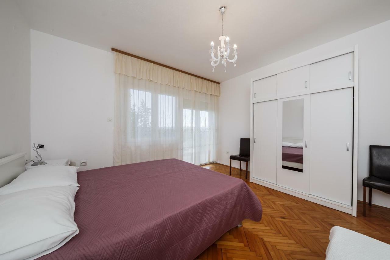 Apartments Mila Kaštela المظهر الخارجي الصورة