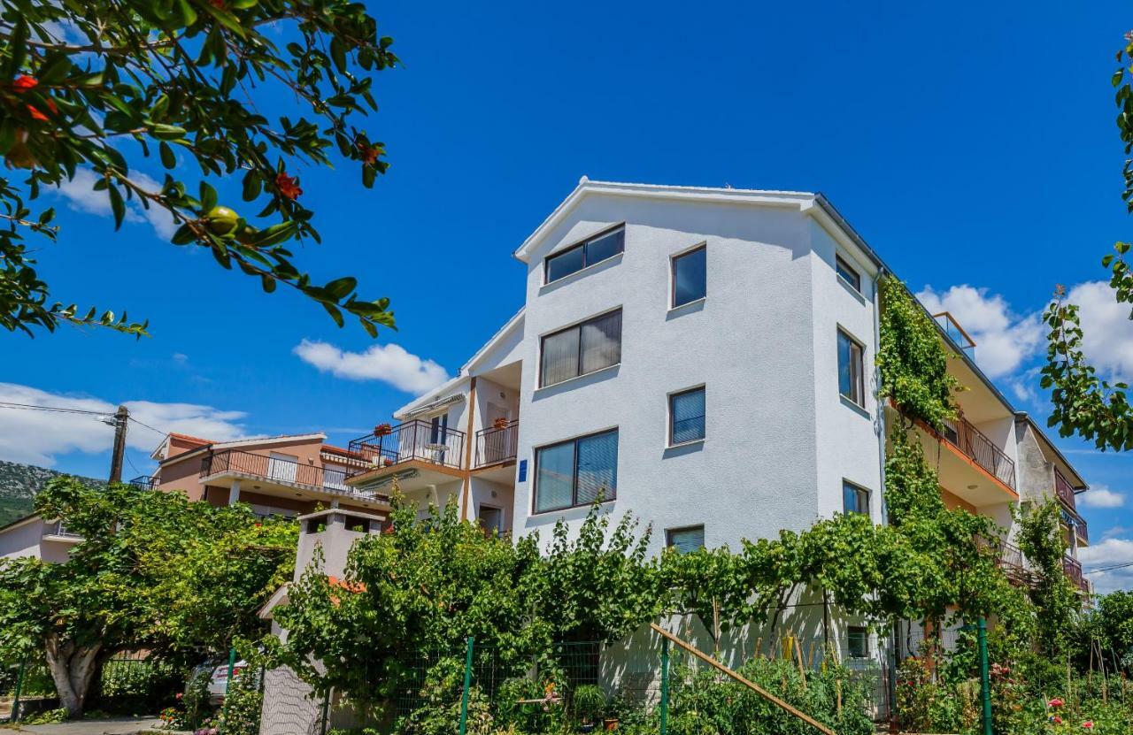 Apartments Mila Kaštela المظهر الخارجي الصورة